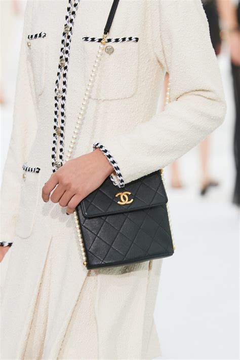 chanel kleiner shopper|chanel shopping bags 2021.